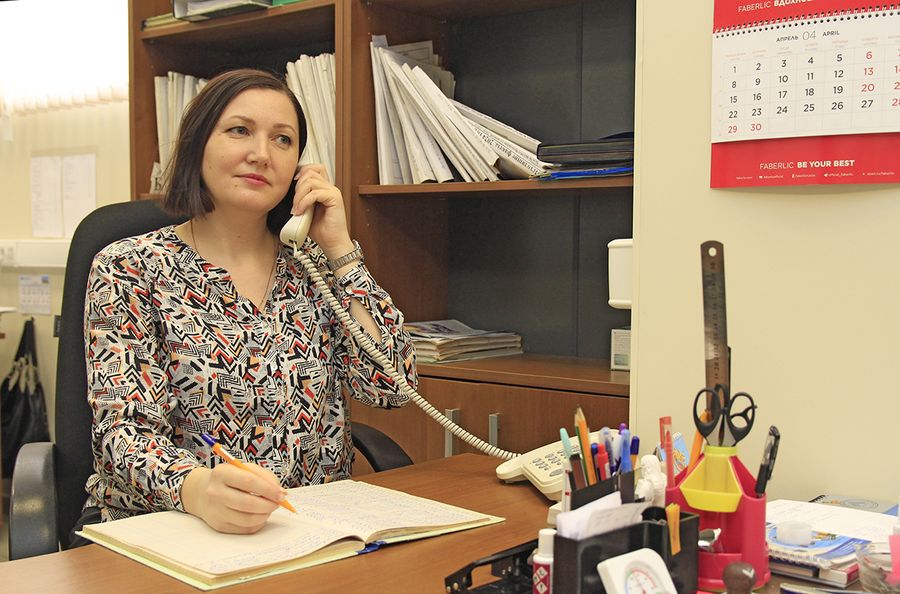 Звонок принимает инженер по качеству сервисной службы АПЗ Лилия Михеева.