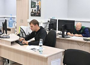 Заводской конкурс "Золотые руки"