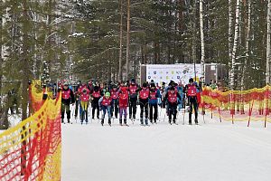 Лыжная эстафета - первый этап XI спартакиады АПЗ, посвященной 80-летию Великой Победы