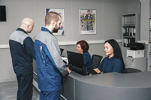 На предприятии открыт единый пункт выдачи спецодежды