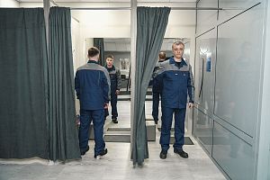 На предприятии открыт единый пункт выдачи спецодежды