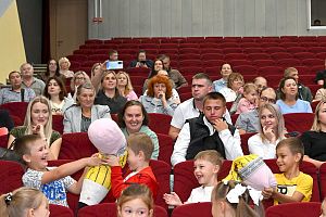 Праздник первоклассников для детей заводчан