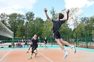 Турнир по парковому волейболу, посвященный 5-летию Молодежного совета АПЗ