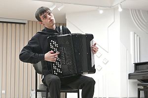 Концерт в Арзамасском музколледже - подарок заводчанам к праздникам от профкома