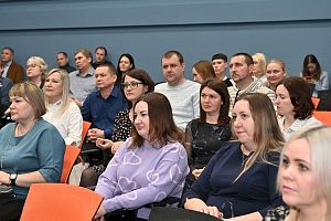 Торжественное вручение свидетельств о занесении на заводскую Доску почета 
