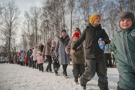 Более 500 приборостроителей и членов их семей приняли участие в Масленичных гуляниях